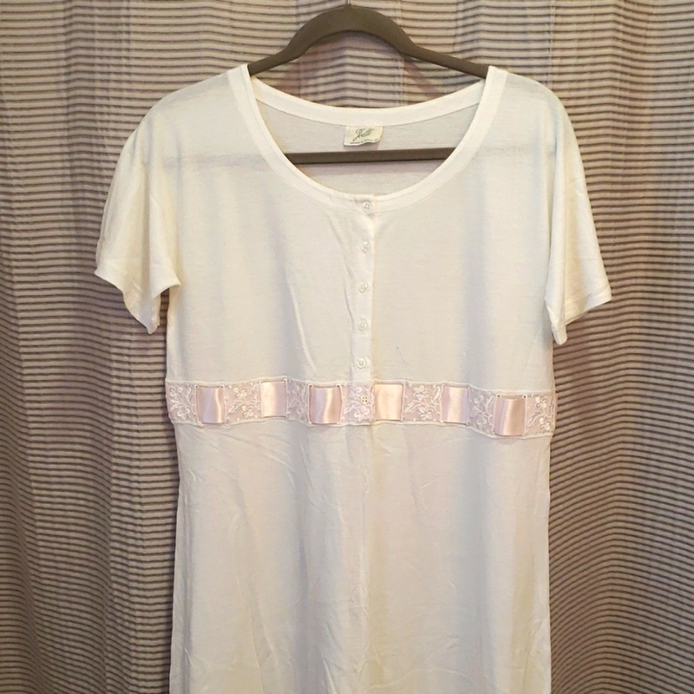 White cotton mix nightgown with pink satin and lace embellishment